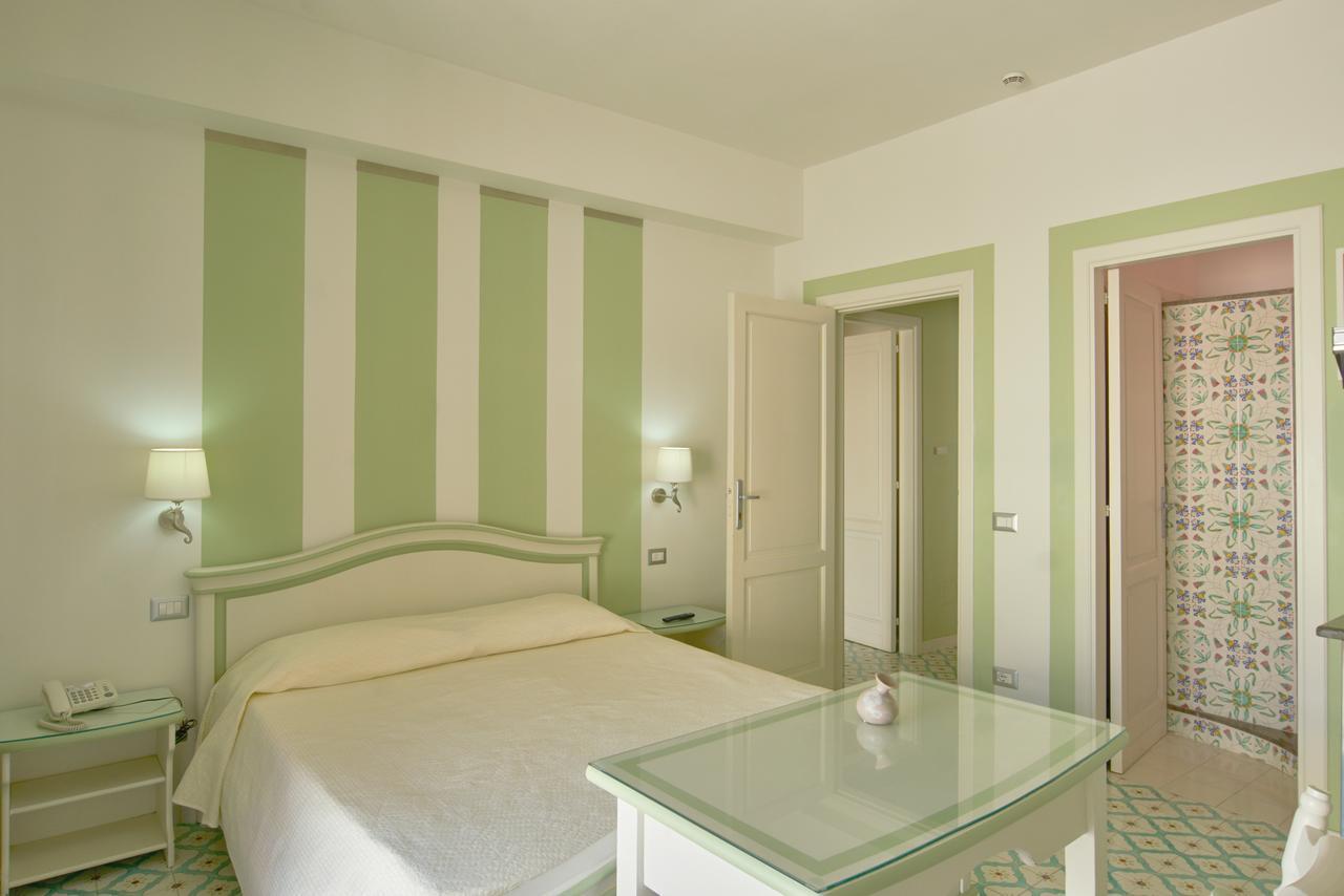 Hotel Residence Mendolita Lipari  Exteriér fotografie