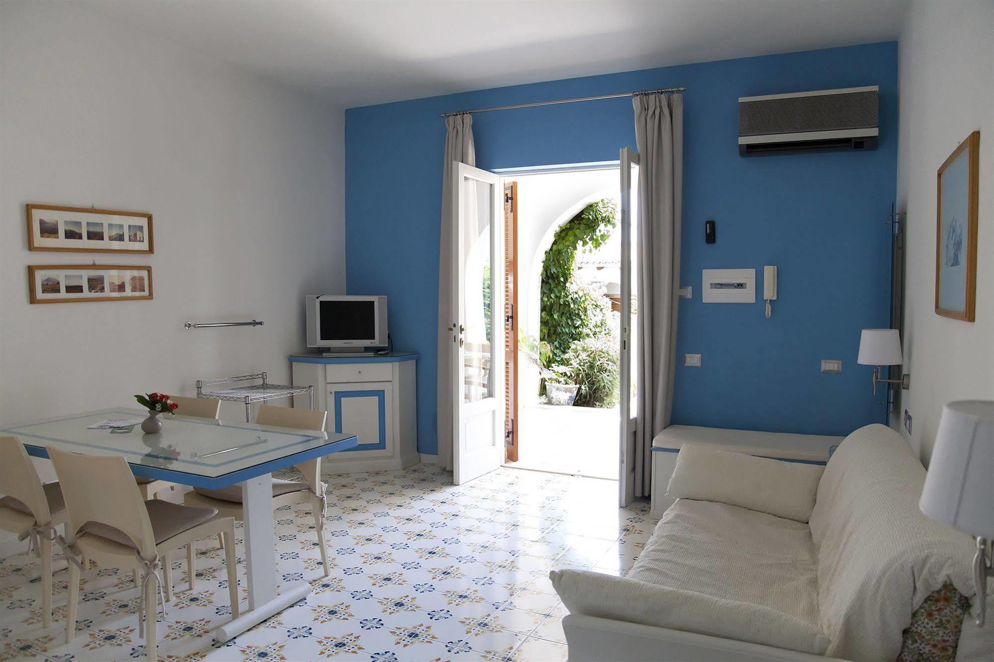 Hotel Residence Mendolita Lipari  Exteriér fotografie