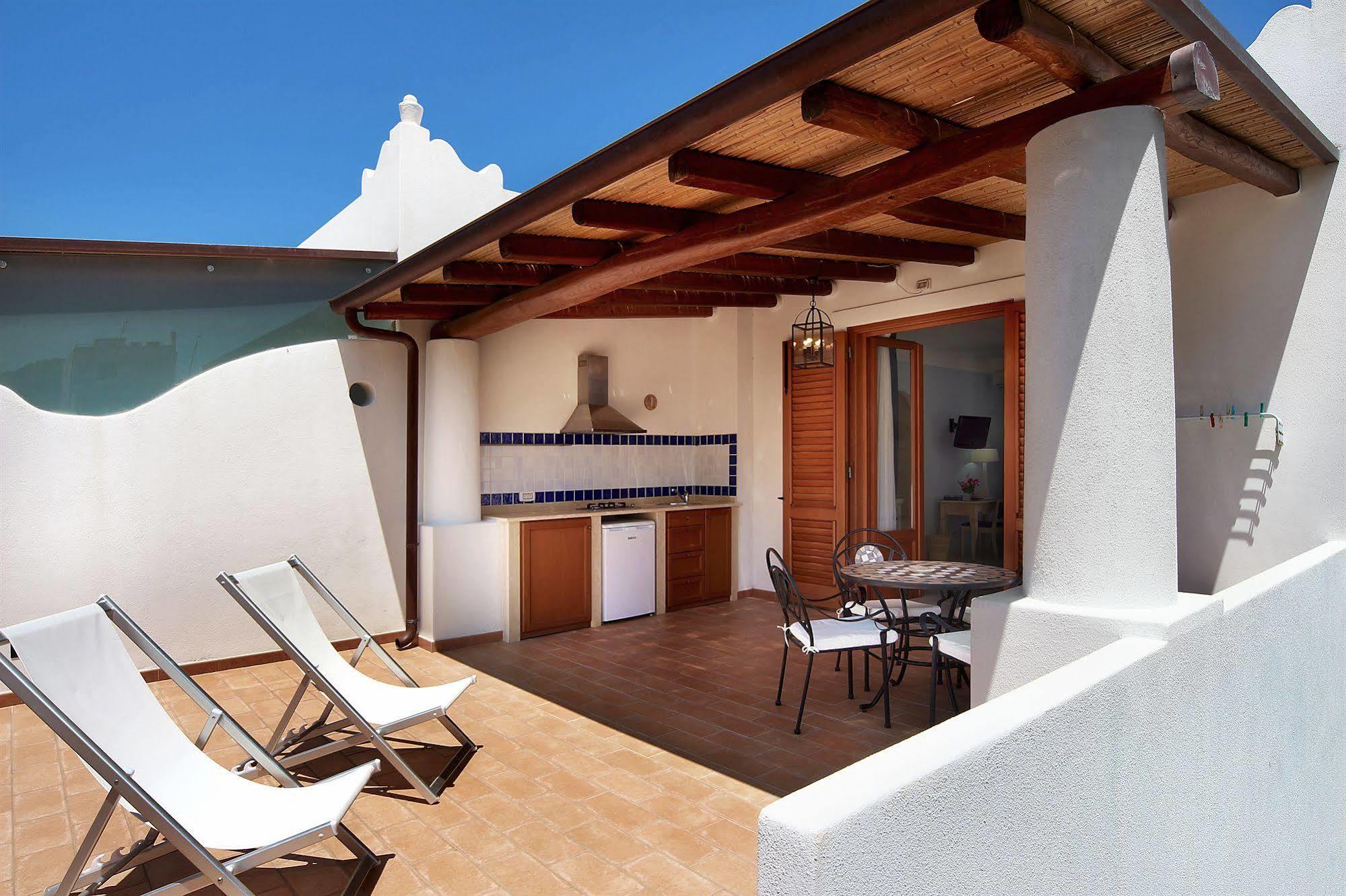 Hotel Residence Mendolita Lipari  Exteriér fotografie