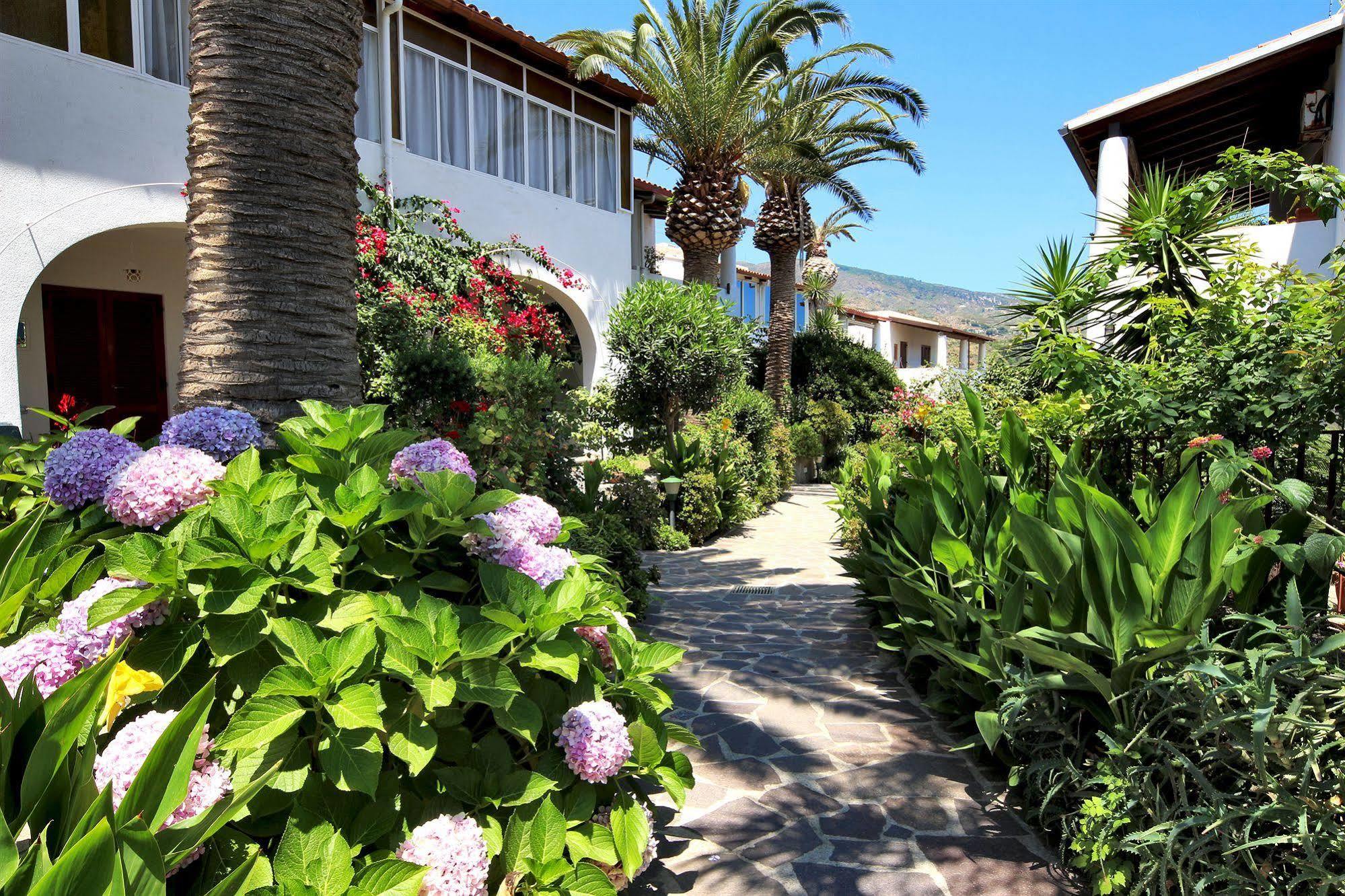Hotel Residence Mendolita Lipari  Exteriér fotografie